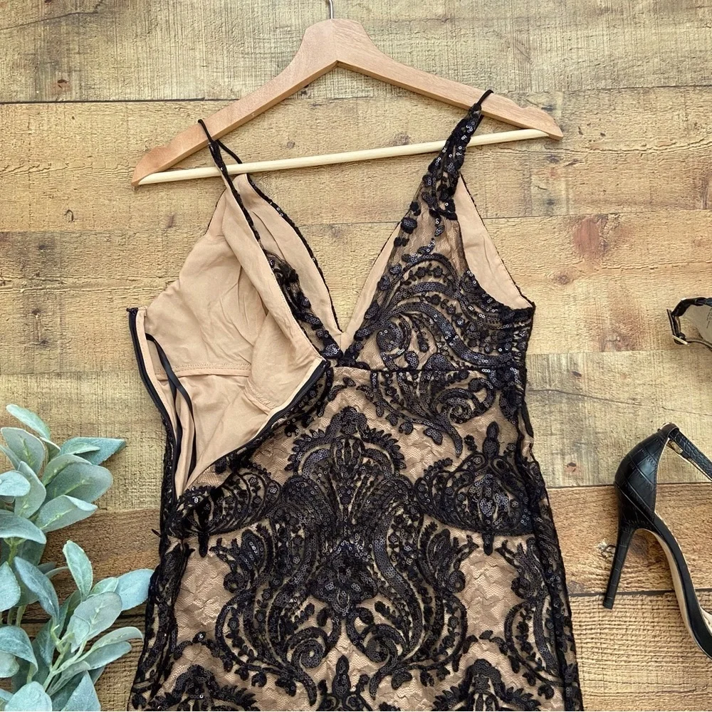Dress Lace Free People ⭐️NWT Black Nude Lining, Sequins Sexy